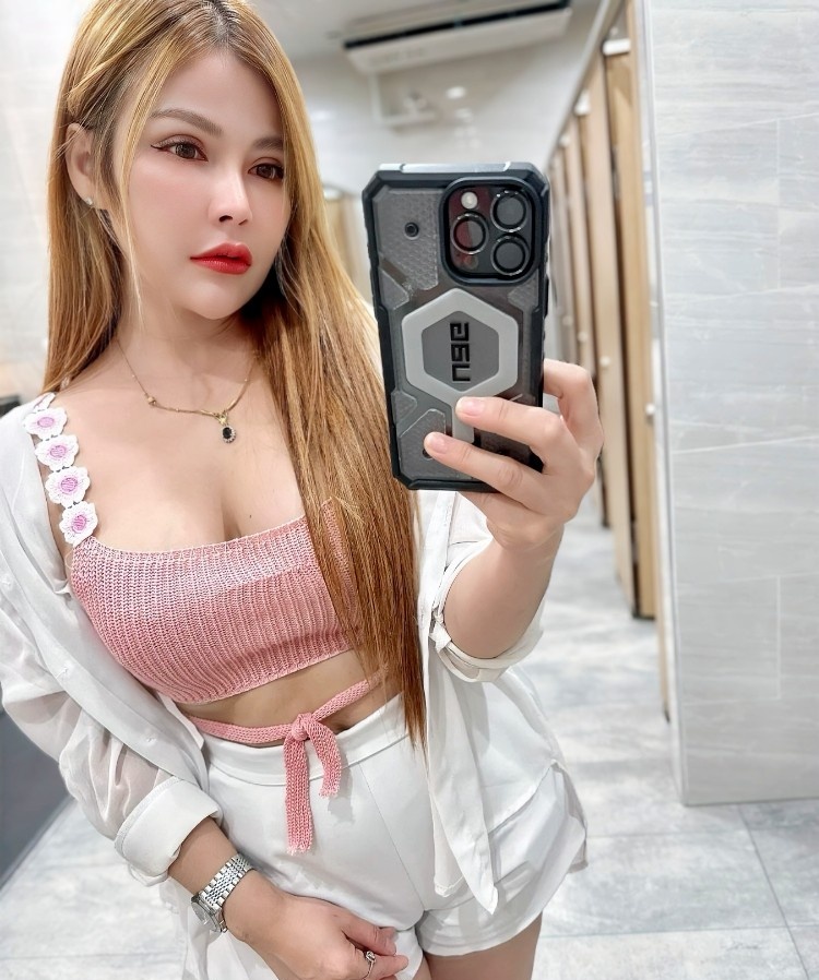 服务系半熟少妇研儿