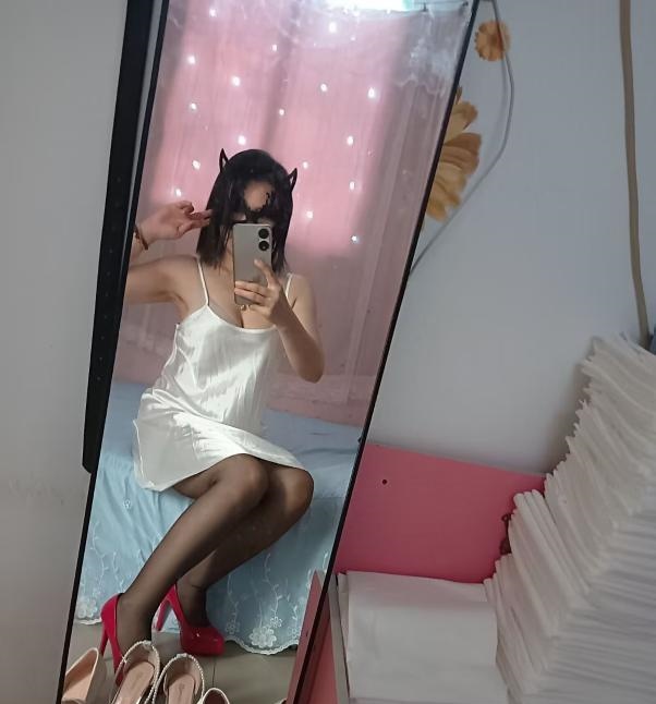 龙华小小少妇