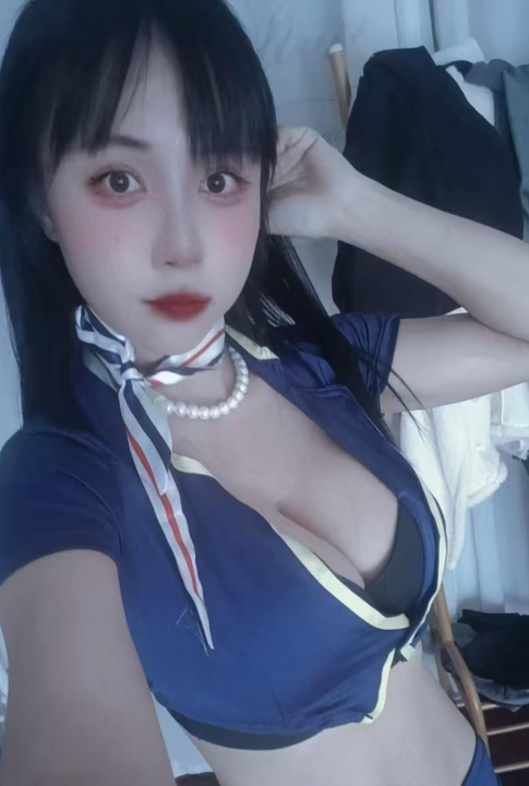 蜀山制服大奶妹