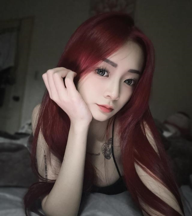 美甲小姐姐