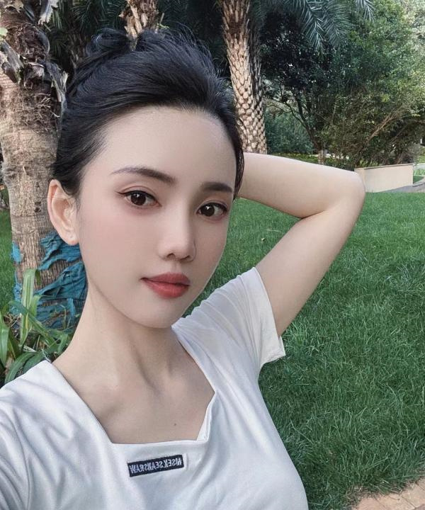 昆明气质型漂亮姐姐