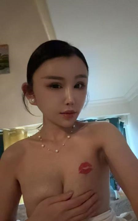 成华苗条骚女静静