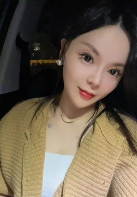 迈皋桥小少妇