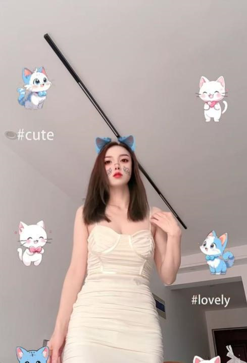 气质型美女笑笑