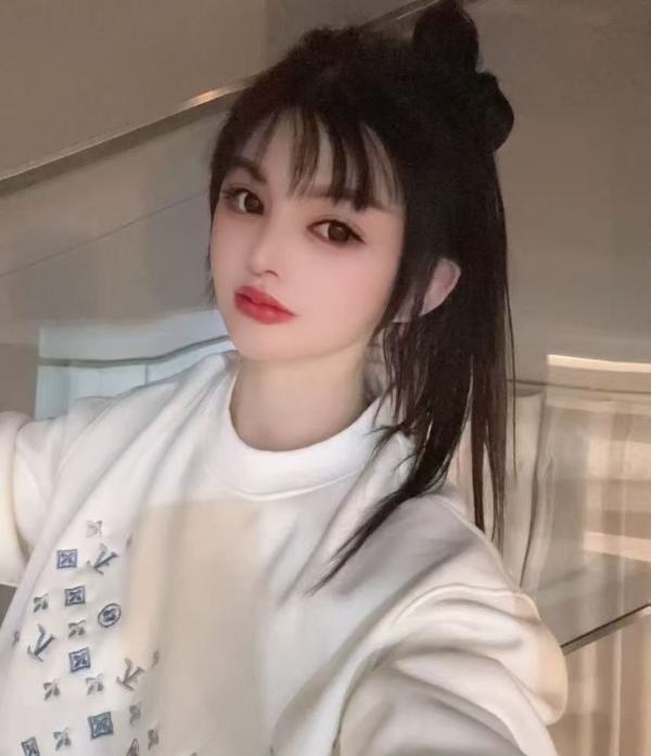 武汉蓝齐儿姐妹花