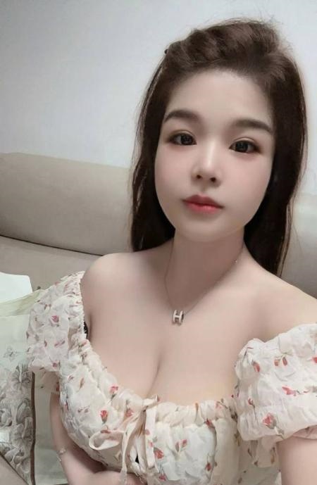 海珠巨乳甜美老师