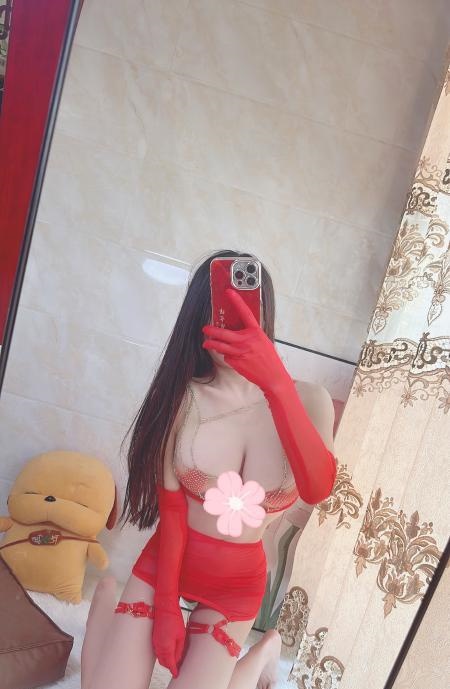 雨花制服控风骚姐姐