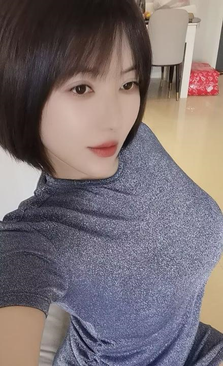 秦淮佩倪