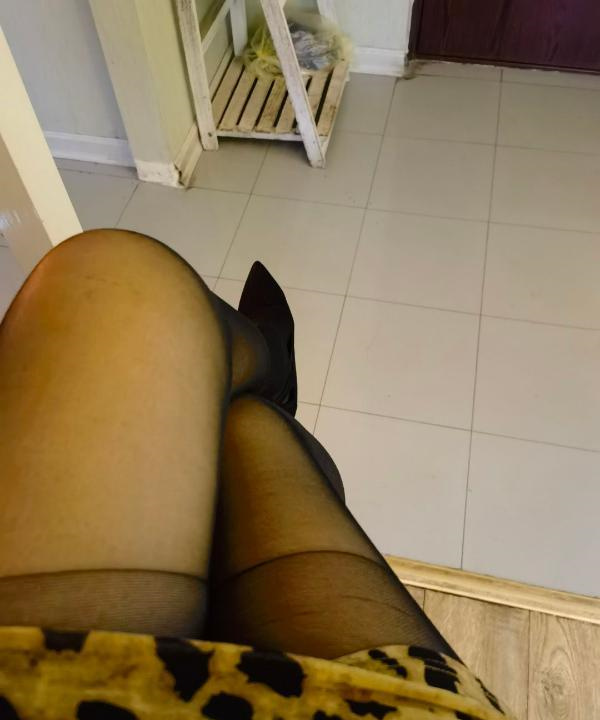健美大长腿熟女