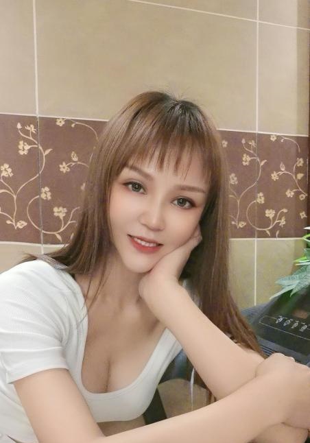 海珠大波少妇暖姐