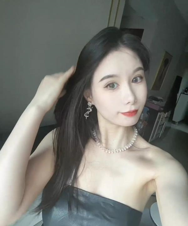 罗湖区大奶白伊丽