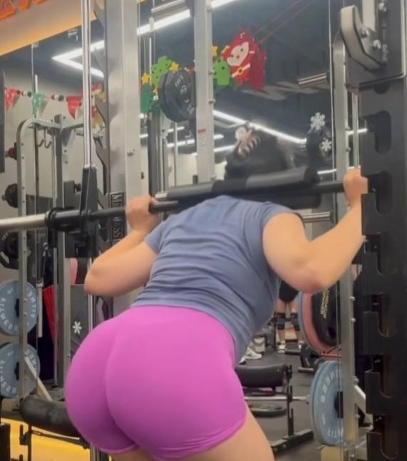 蜀山bbw健身小姐姐