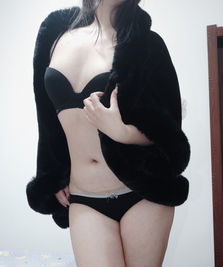 金水区身边饱满骚浪长腿妹