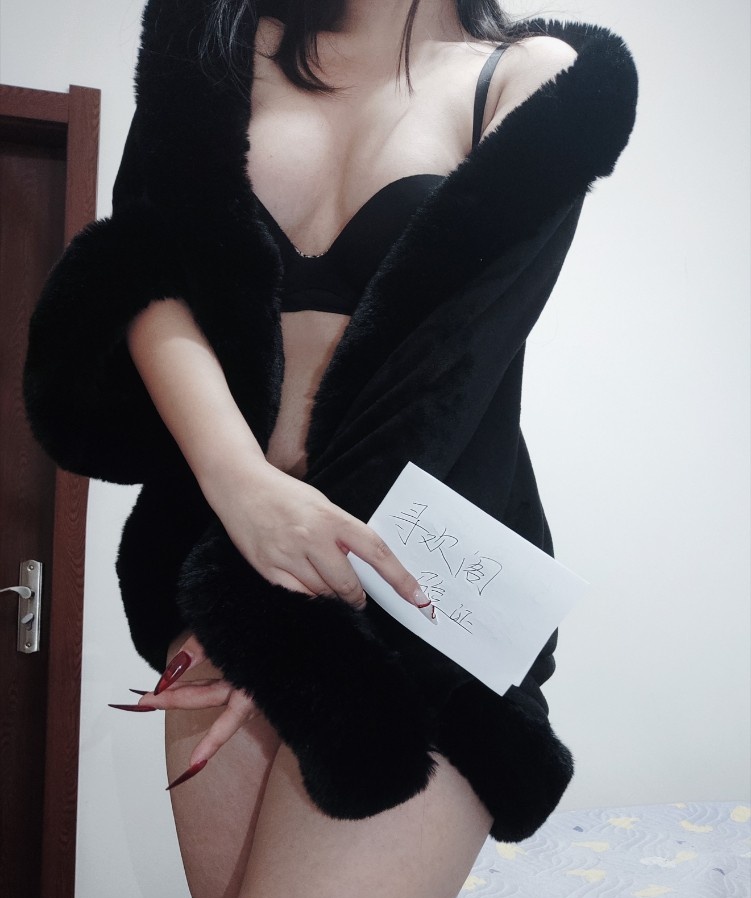 金水区身边饱满骚浪长腿妹