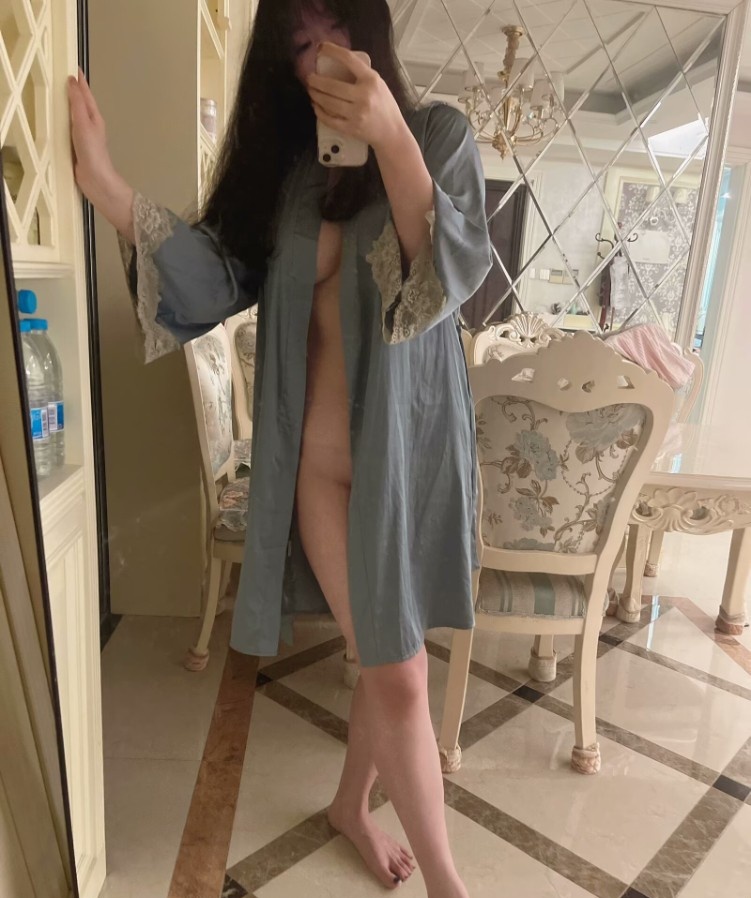 高个漂亮少妇