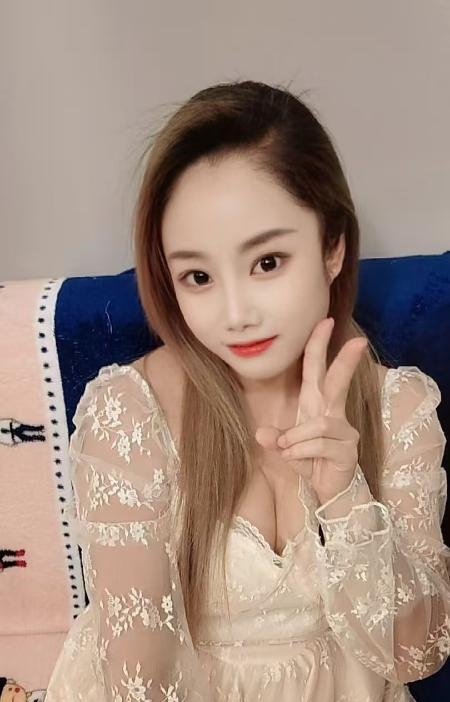 包河舌吻大胸琪琪
