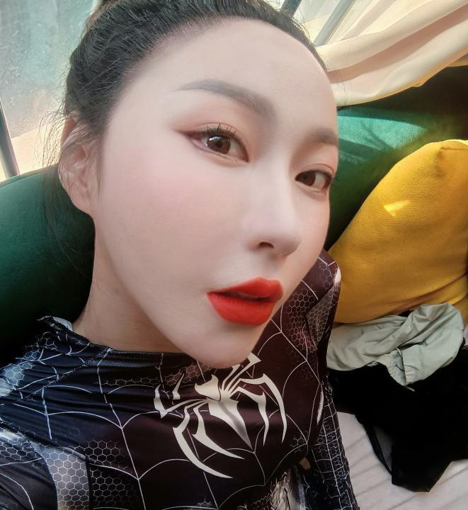 反差美妖