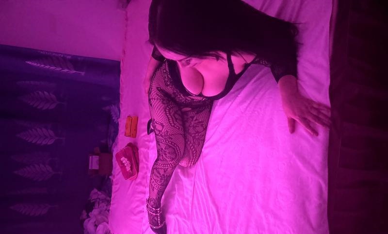 丰满巨乳熟女