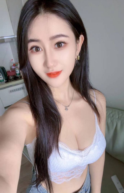 天河肤白貌美少妇
