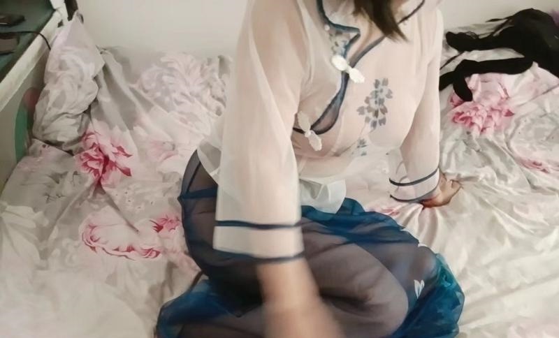 宝山爆乳骚气少妇