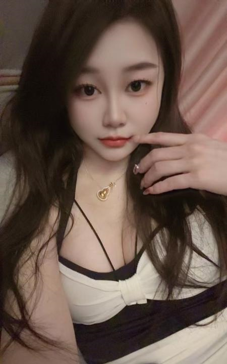 返食蜀山黑丝肤白骚妇