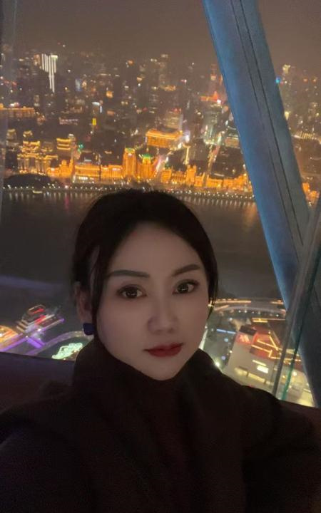 闵行小巧玲珑少妇