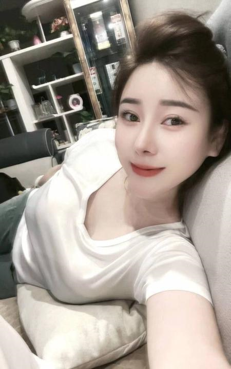 木瓜奶骚妹