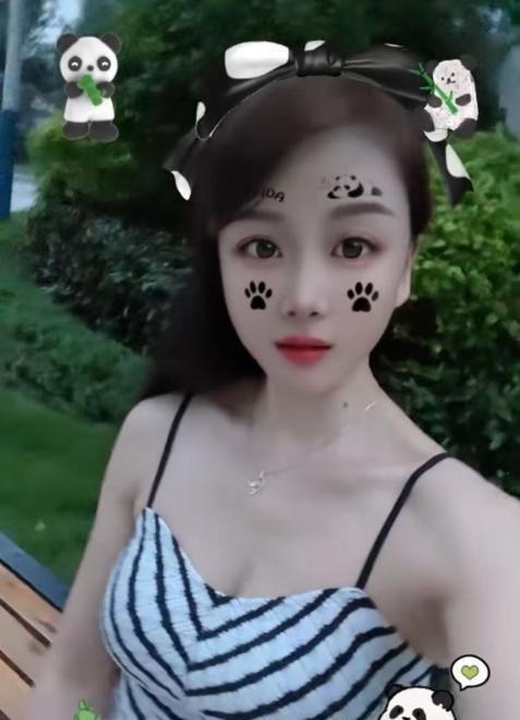 过年不回家白嫩小少妇