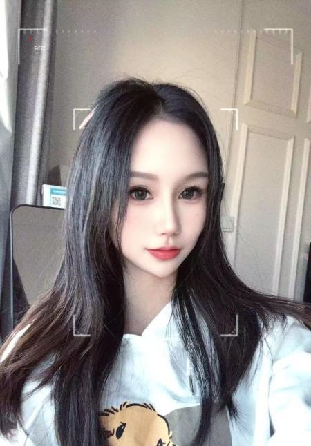 天河性感妩媚可云