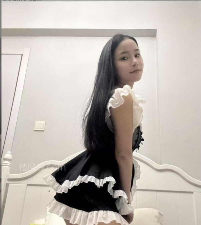 娇小可人少妇