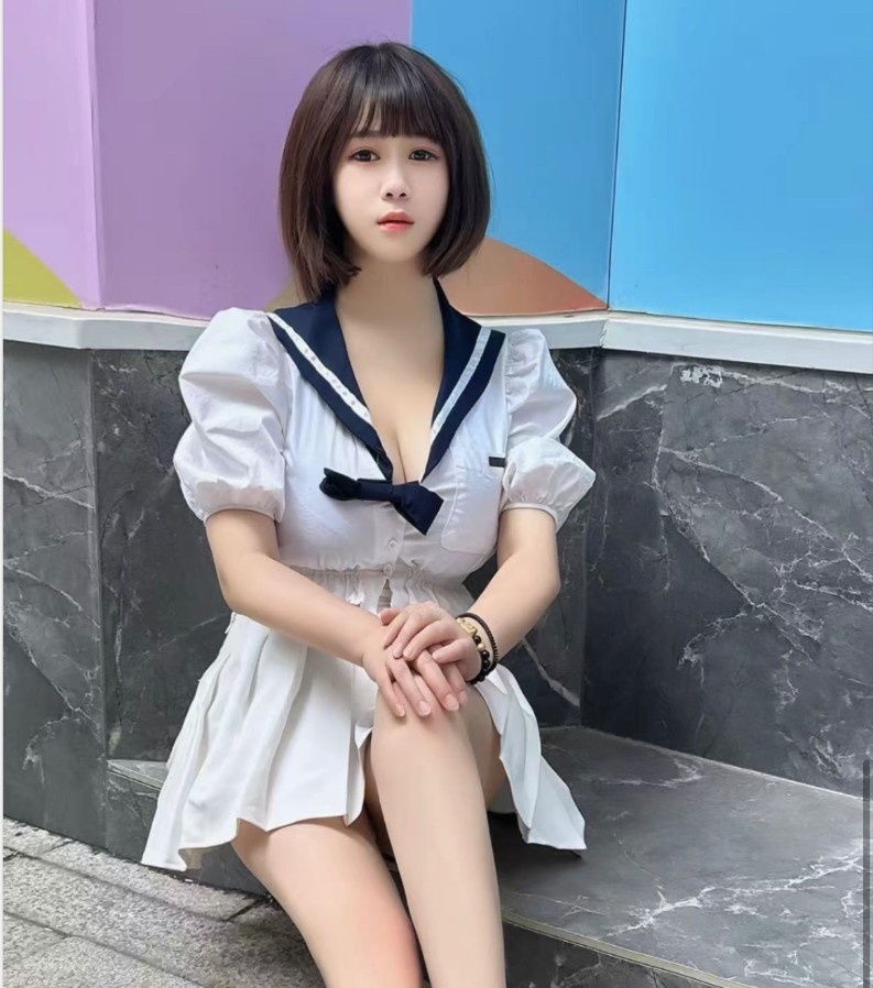 武汉大胸妹李雨萱