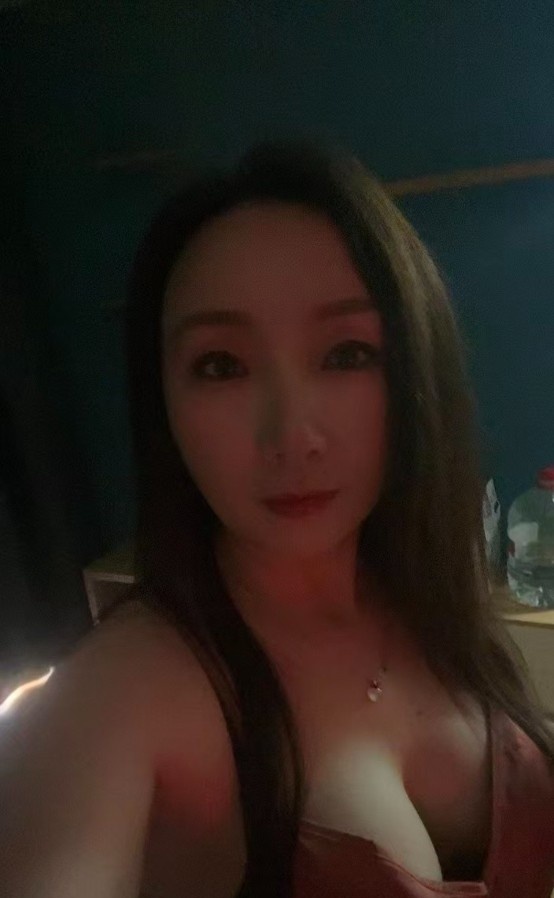 东门骚颜燕