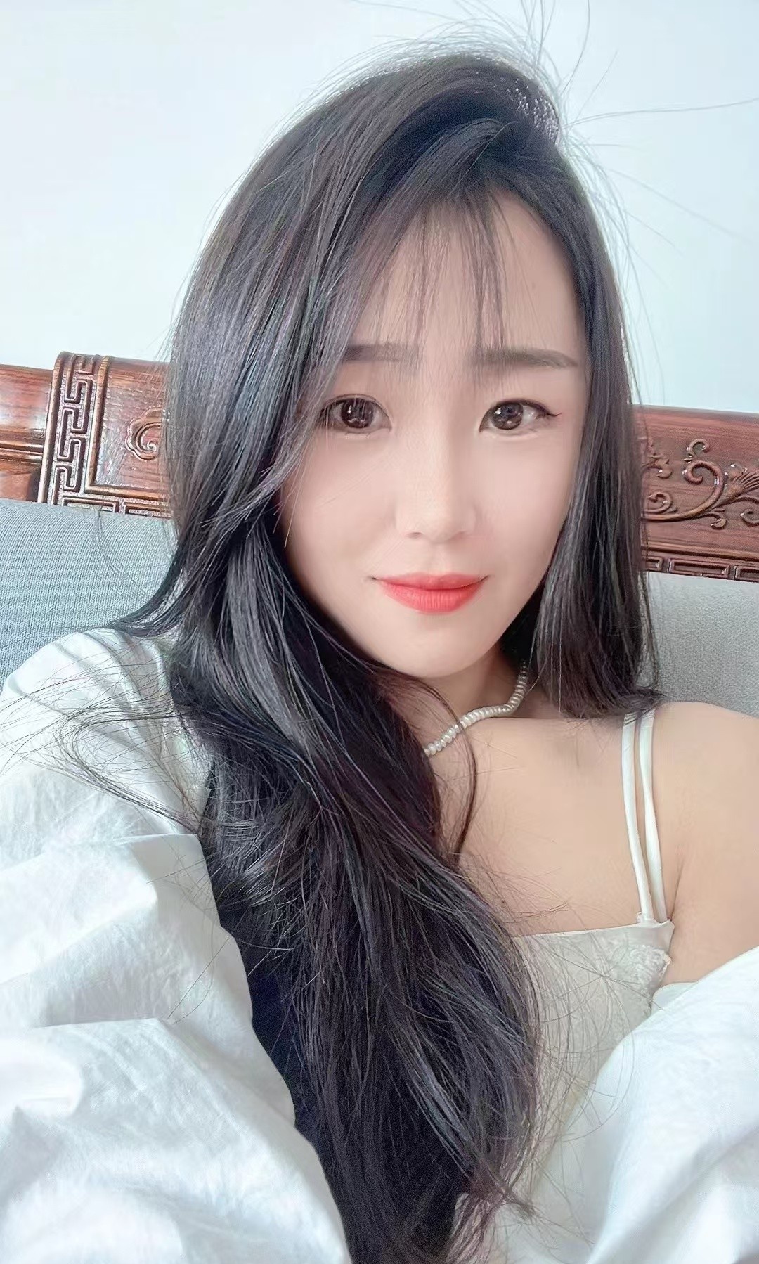 兼职丝袜大奶少妇