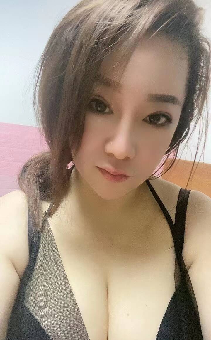 固戍大屁股欣欣