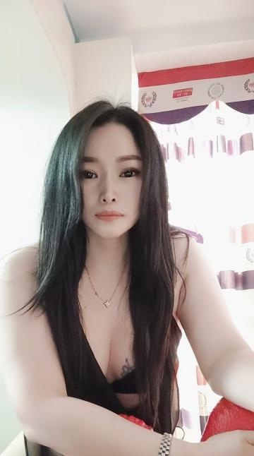 龙华小妮