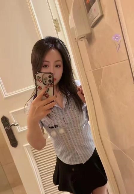 大胸小米