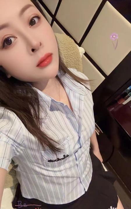 大胸小米