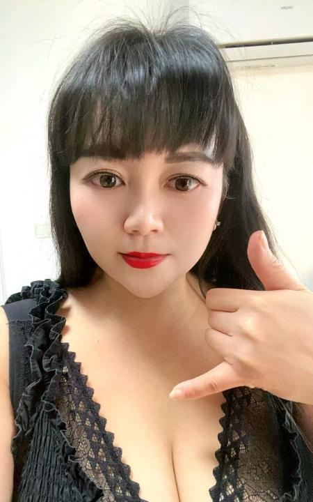 夜战大胸熟女