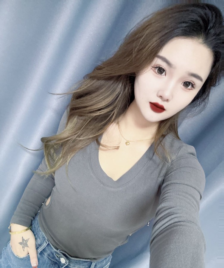 长春肤白大胸妹