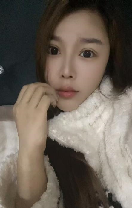 黑丝御姐小燕