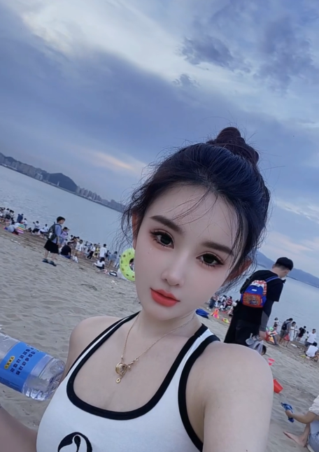 东门步行街苏晓晓