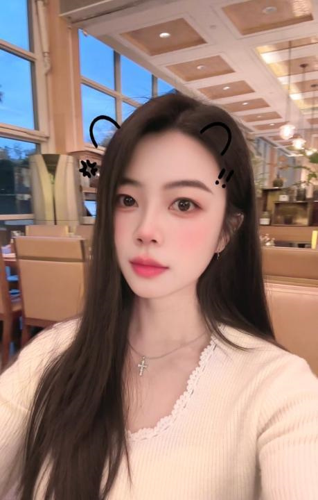 性感悦悦小美女