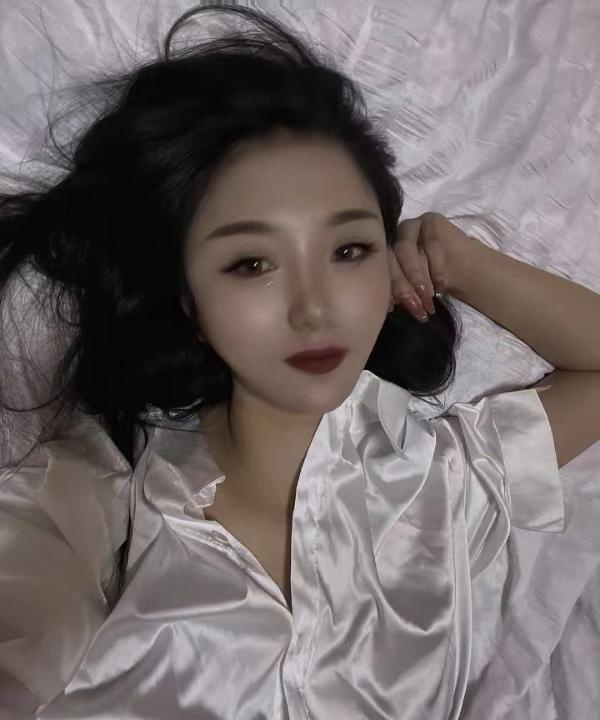 绿园大长腿御姐美女