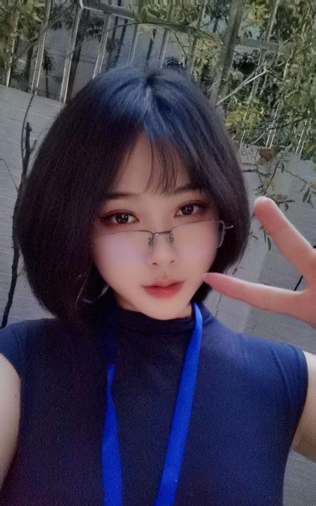 胸大丰臀风骚骚货