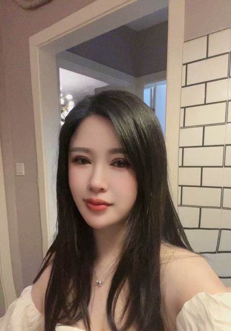 风情万种喷水少妇紫一