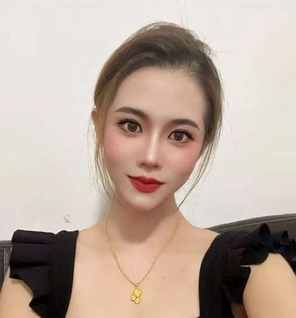 耐看型小少妇