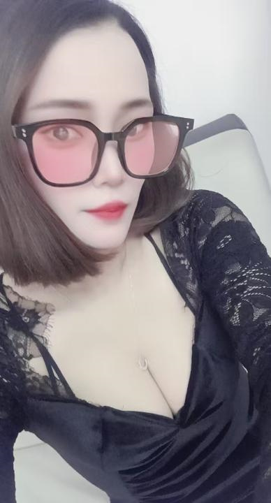 风骚人妻春节不打烊