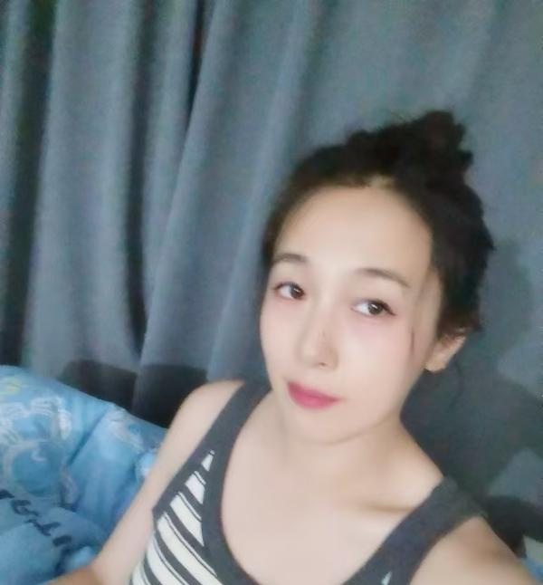 会动会夹的妹子