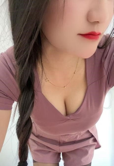 大奶子轻熟少妇