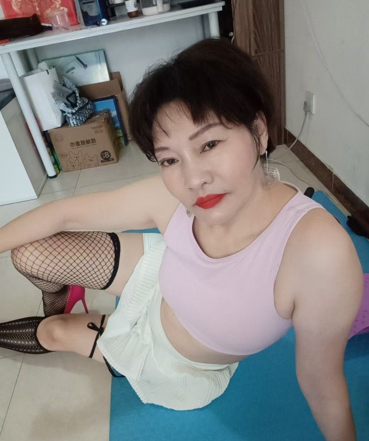 风骚熟女姐姐抓龙筋手法很好